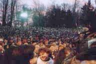 A huge crowd already on hand!